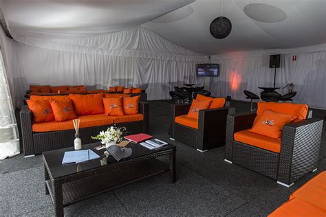 OFFICIAL HOSPITALITY PACKAGES .